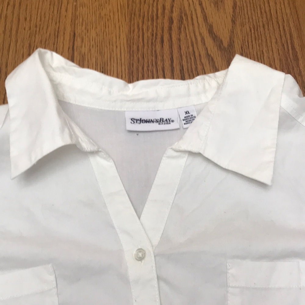 BUTTON DOWN - Picture 2 of 2